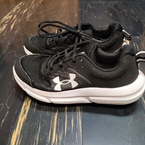 Under Armour Kids Black and White Sneakers